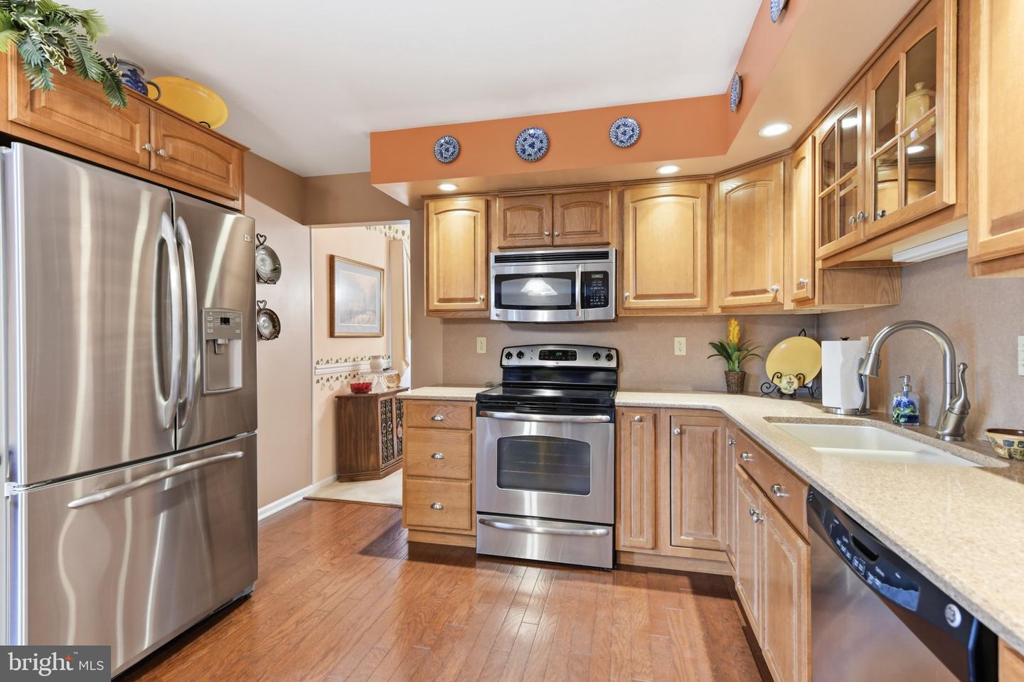 207 W Neversink Rd Property Photo 2
