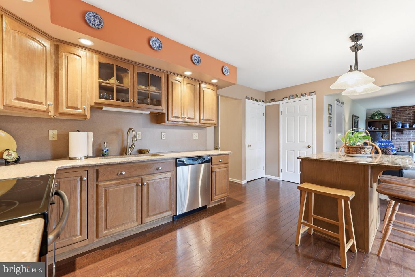 207 W Neversink Rd Property Photo 4