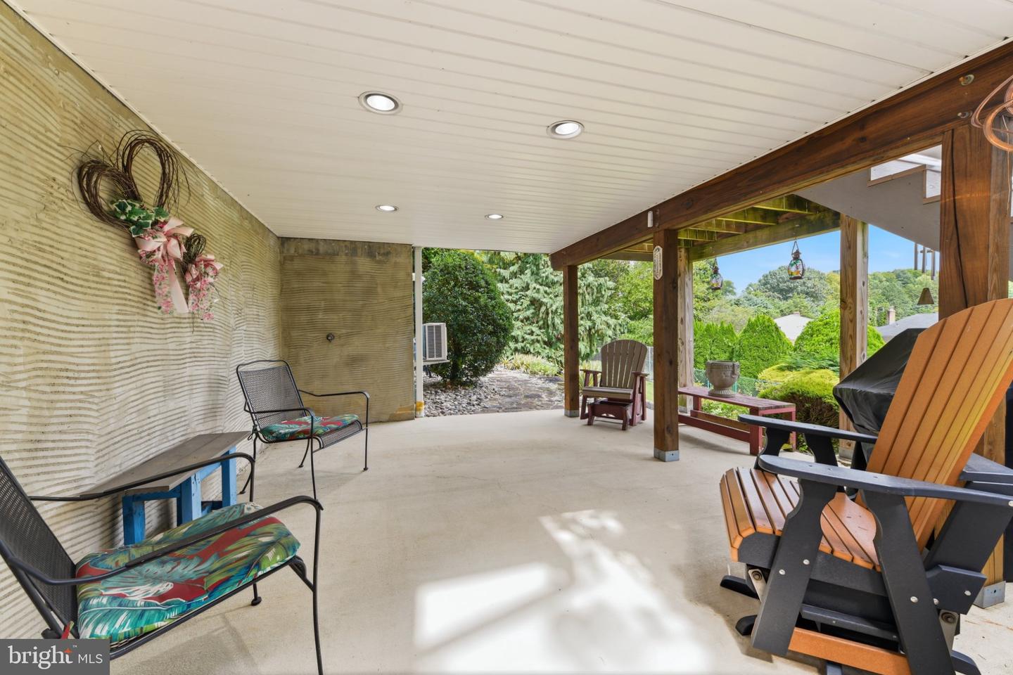 207 W Neversink Rd Property Photo 35