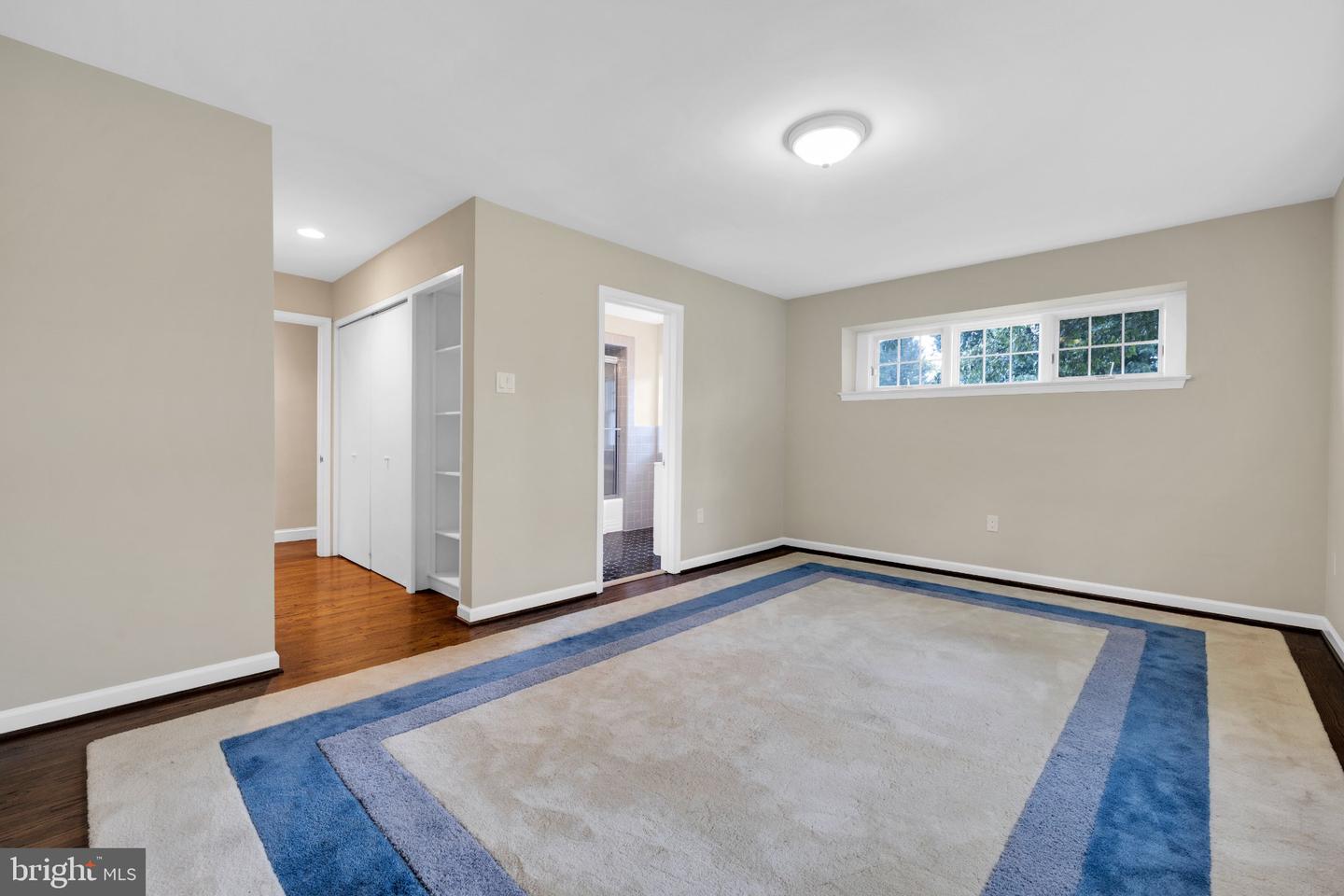 558 Brownsville Rd Property Photo 18