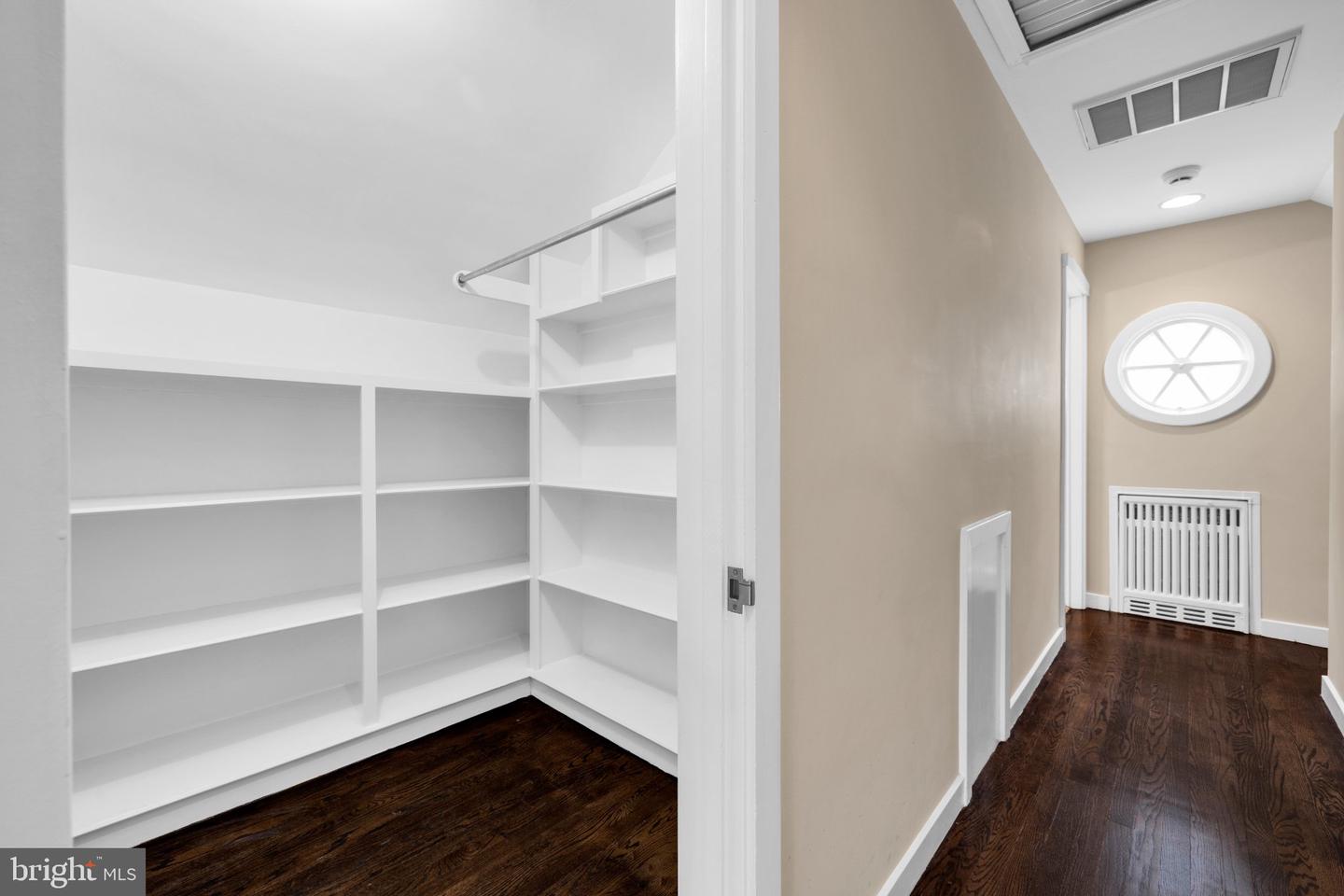 558 Brownsville Rd Property Photo 29