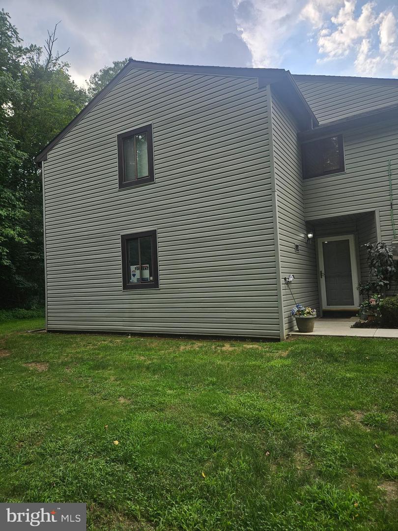 55-7 HOLLY DR Property Photo 1