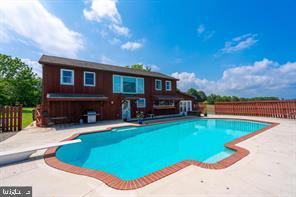 490 Siegfriedale Rd #pool House Property Photo 1