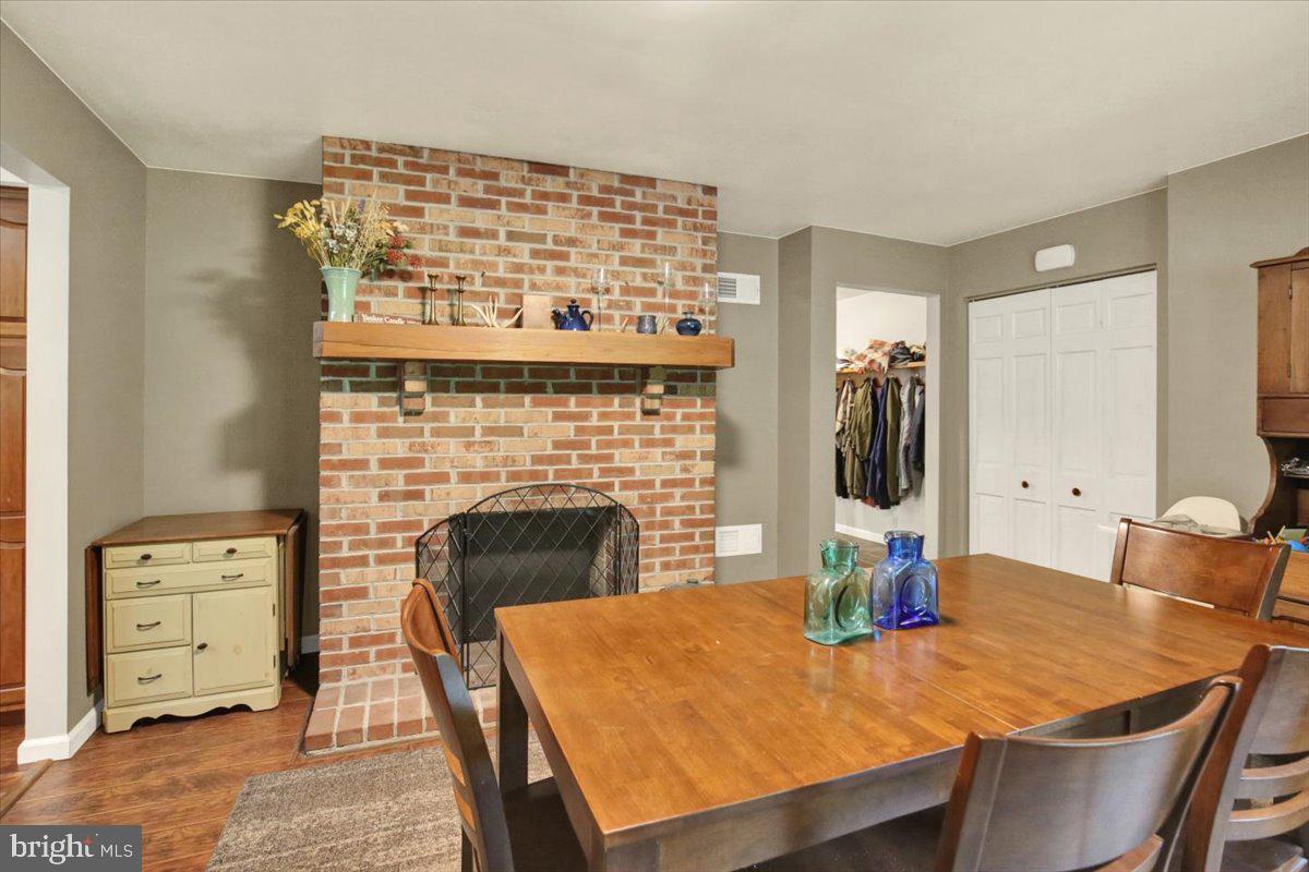 12 Schoolhouse Ln Property Photo 11