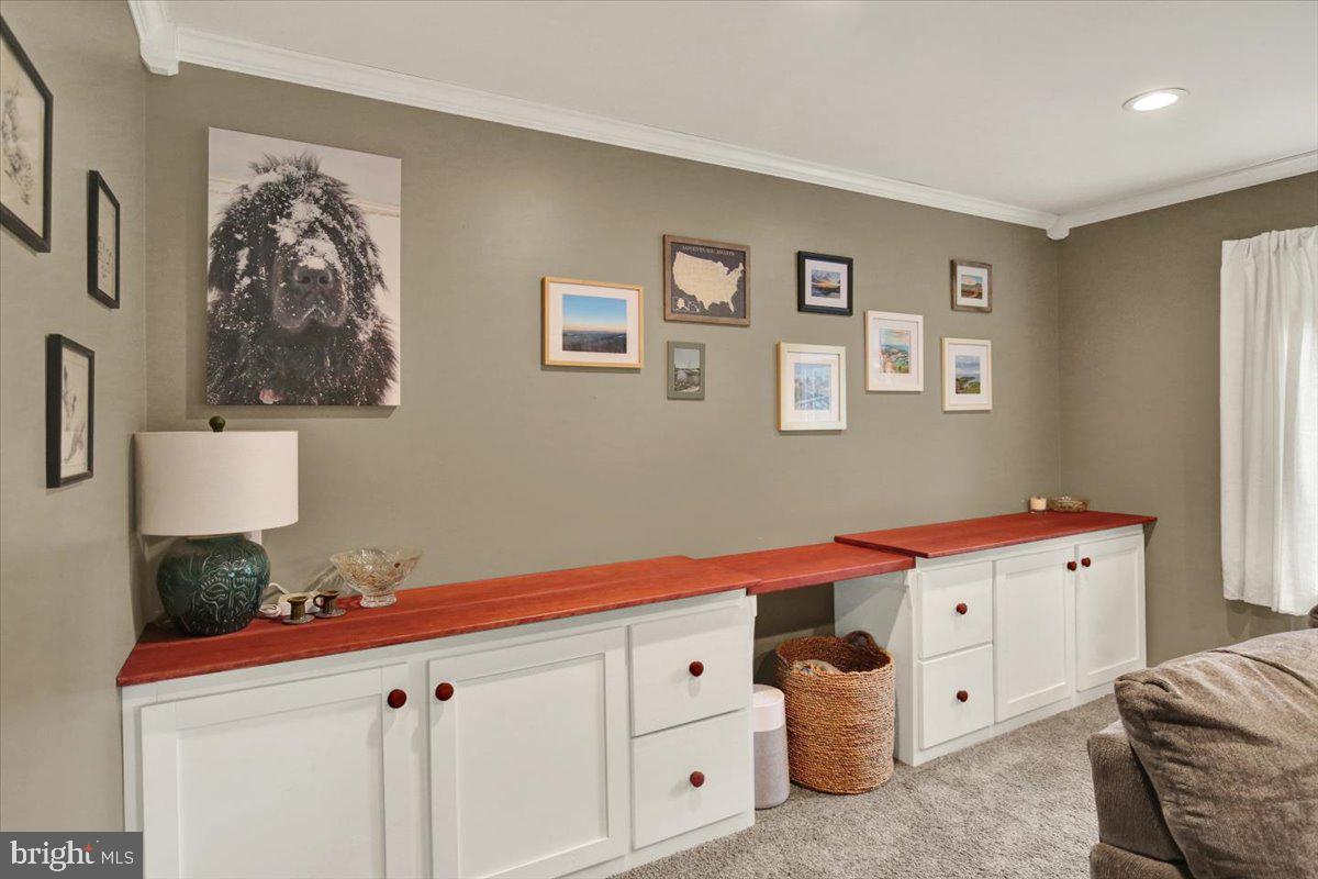 12 Schoolhouse Ln Property Photo 18