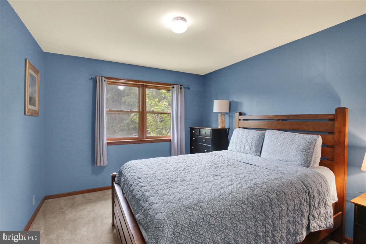 12 Schoolhouse Ln Property Photo 26