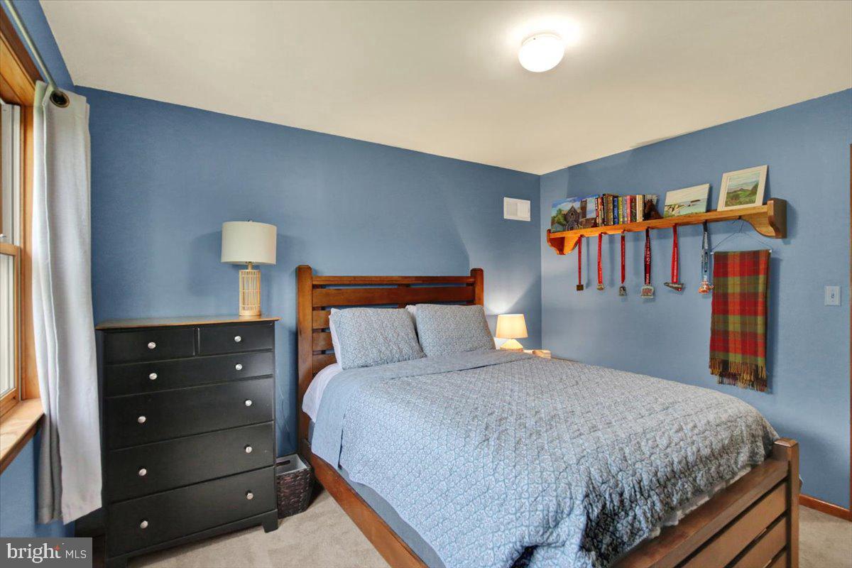 12 Schoolhouse Ln Property Photo 27