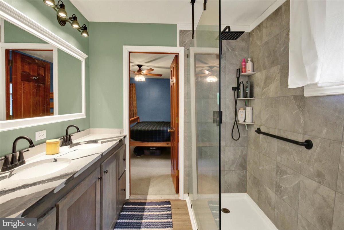 12 Schoolhouse Ln Property Photo 33