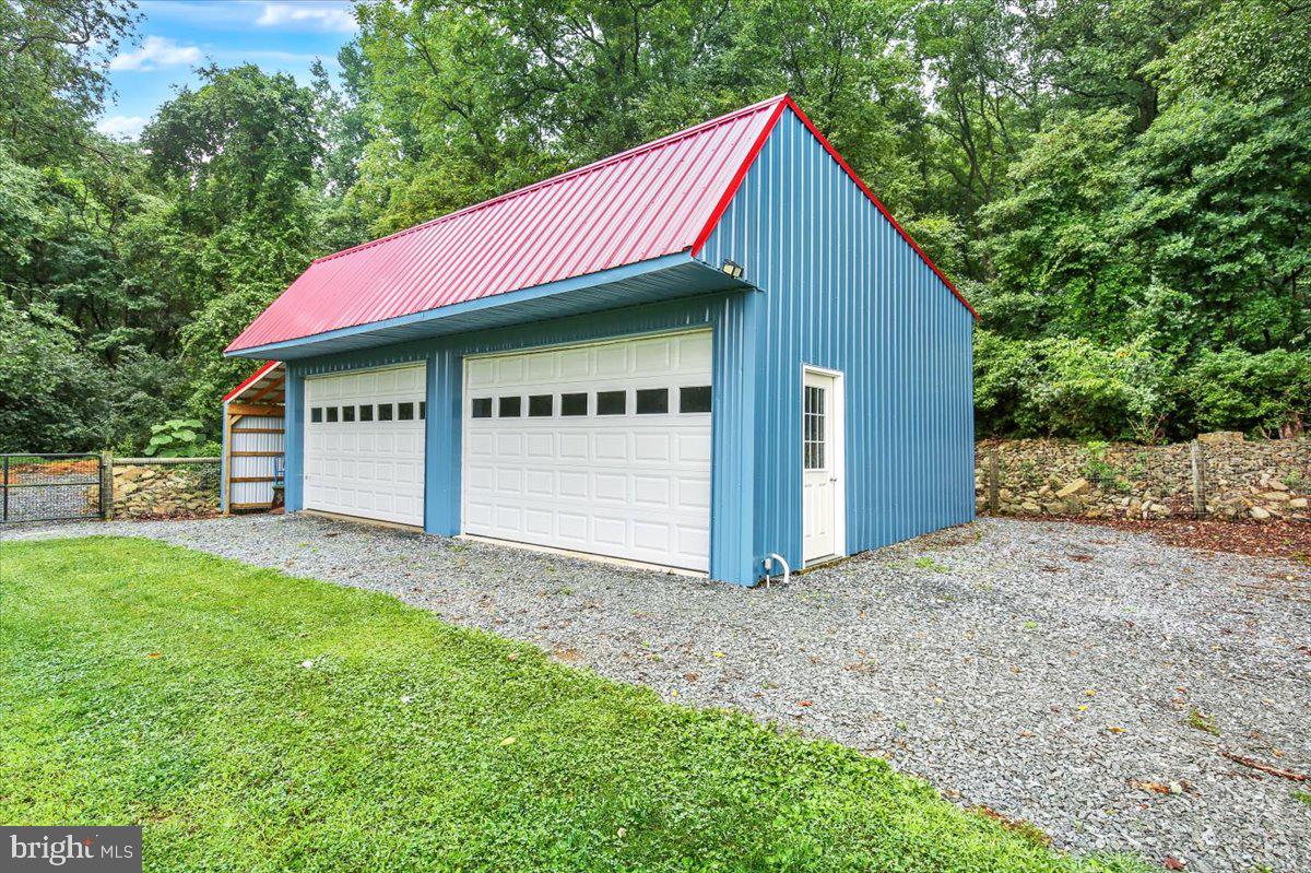 12 Schoolhouse Ln Property Photo 44