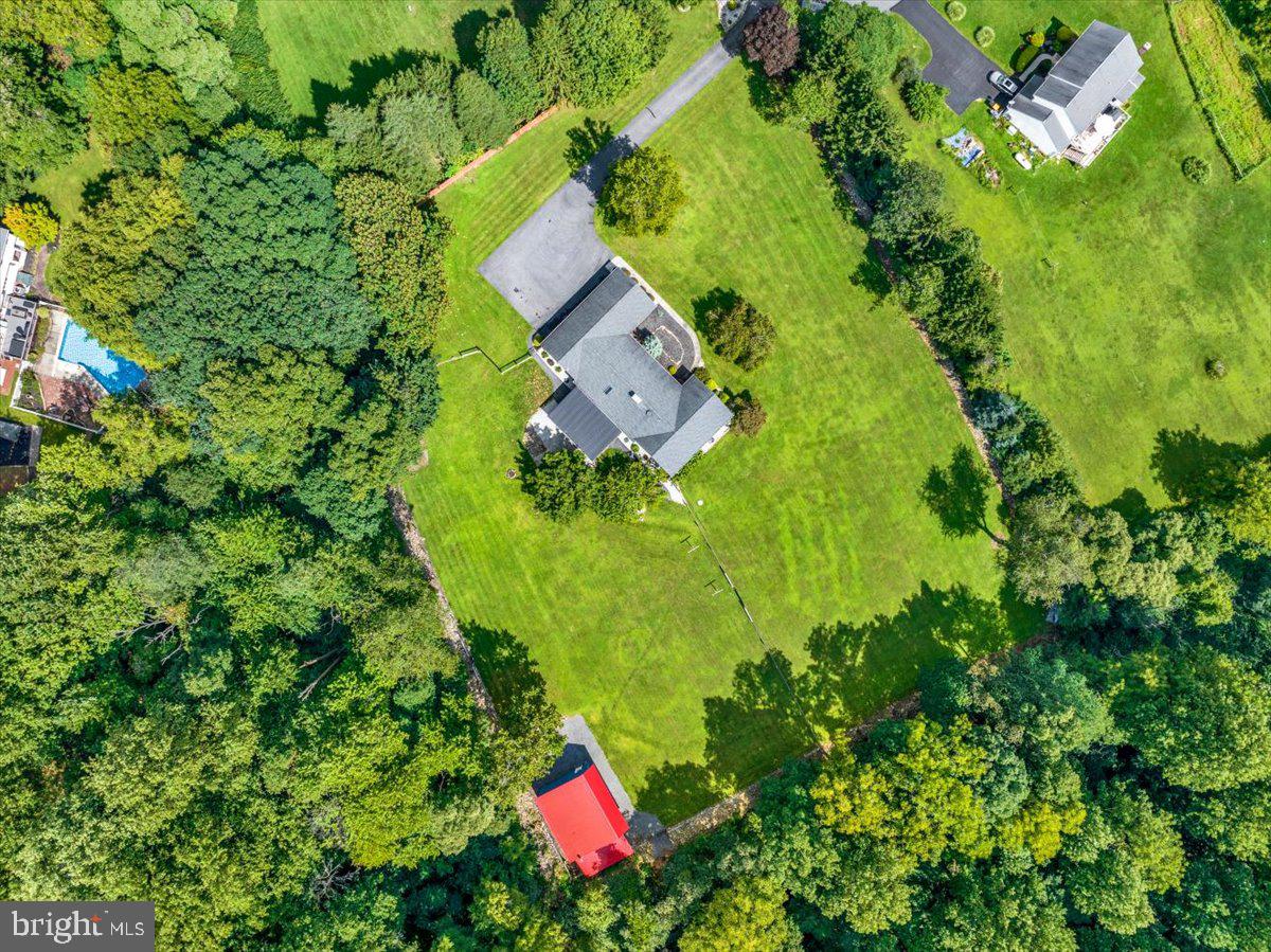 12 Schoolhouse Ln Property Photo 66