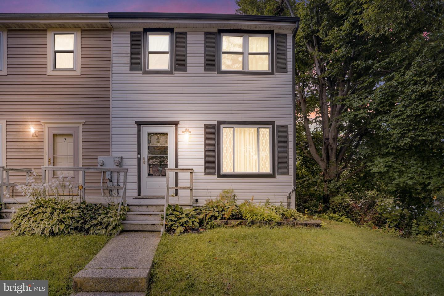 8 Bentley Ct Property Photo 5