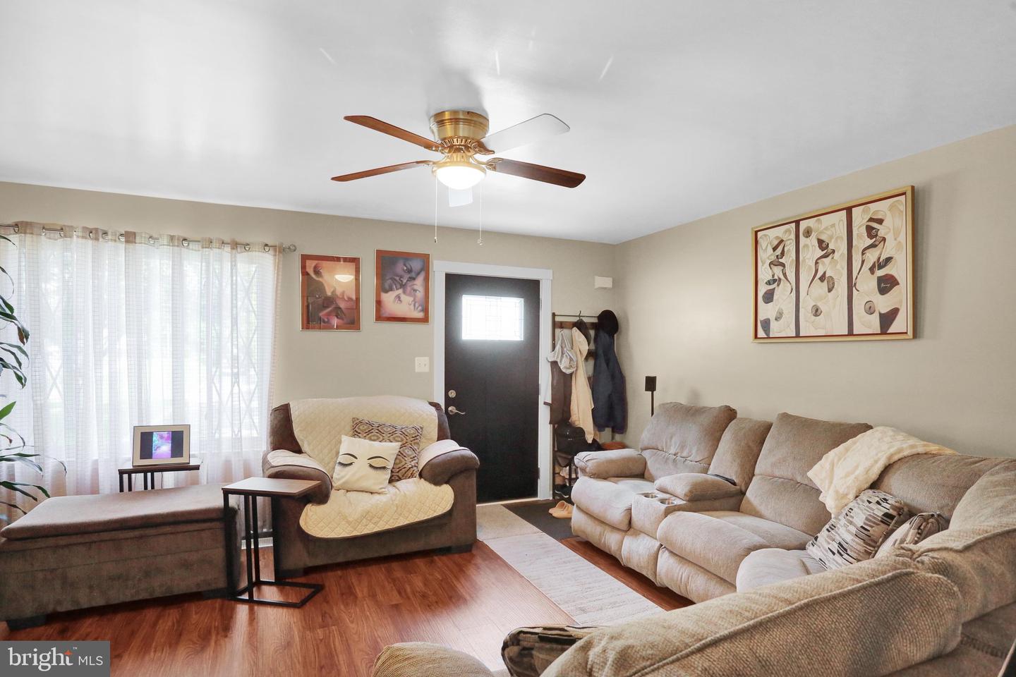 8 Bentley Ct Property Photo 7