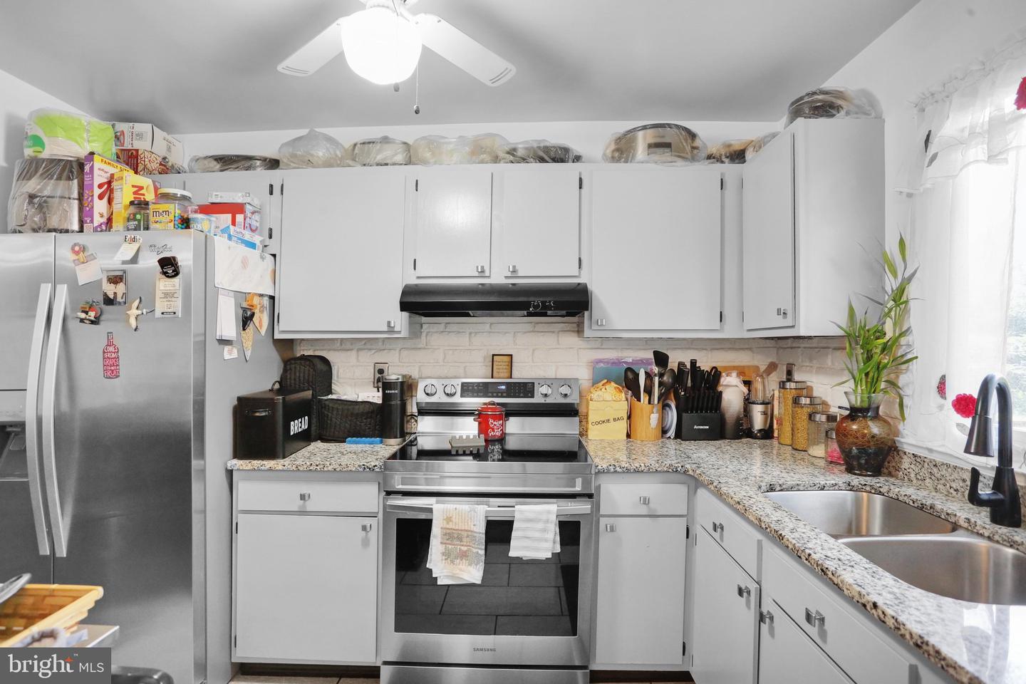 8 Bentley Ct Property Photo 12