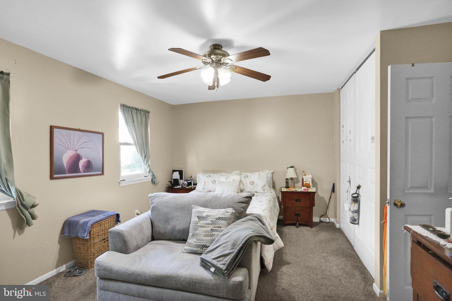 8 Bentley Ct Property Photo 15