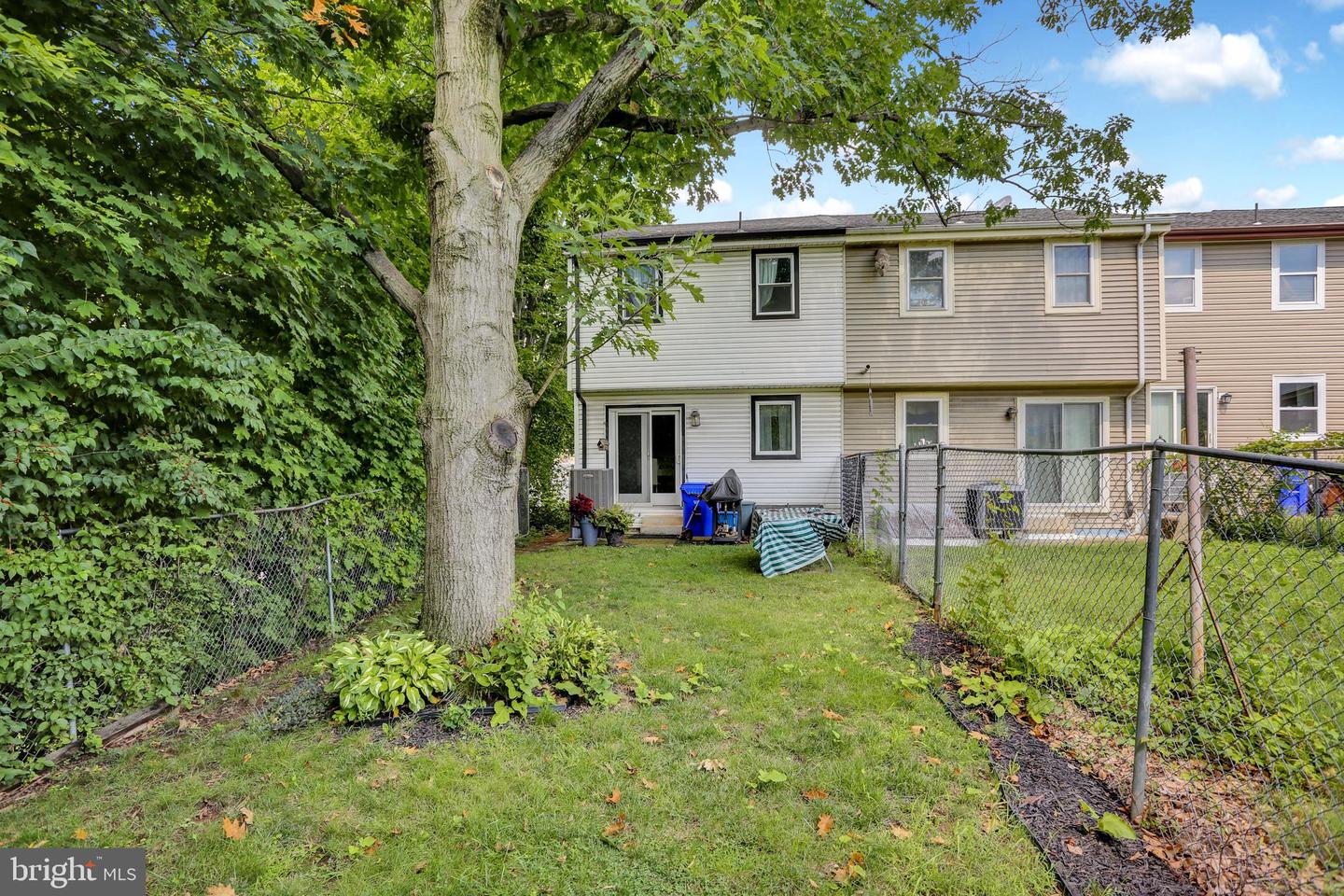 8 Bentley Ct Property Photo 27