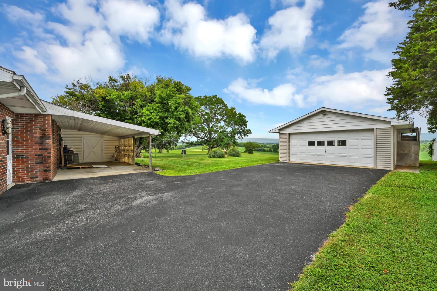 595 New Schaefferstown Rd Property Photo 33