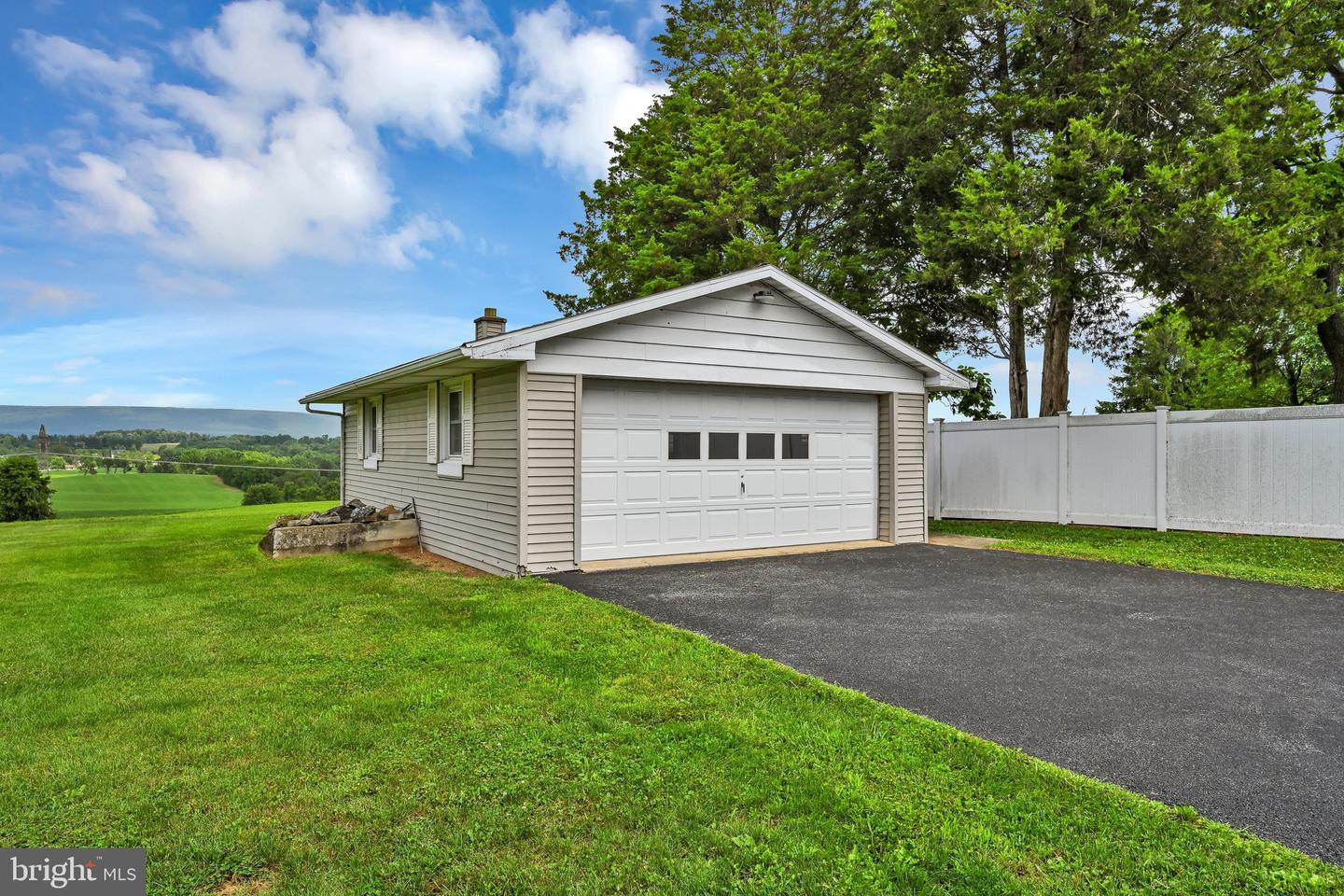 595 New Schaefferstown Rd Property Photo 36