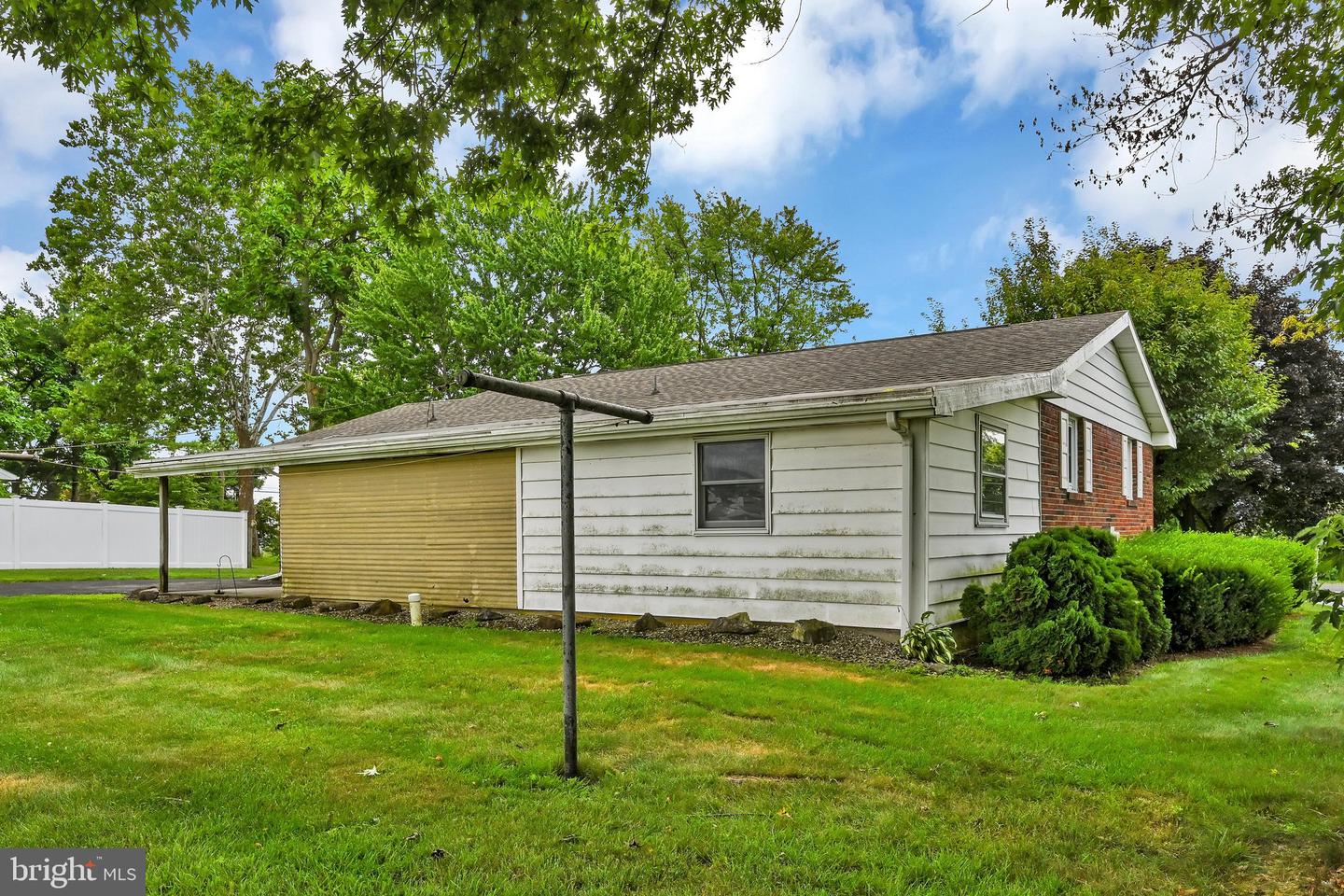 595 New Schaefferstown Rd Property Photo 40