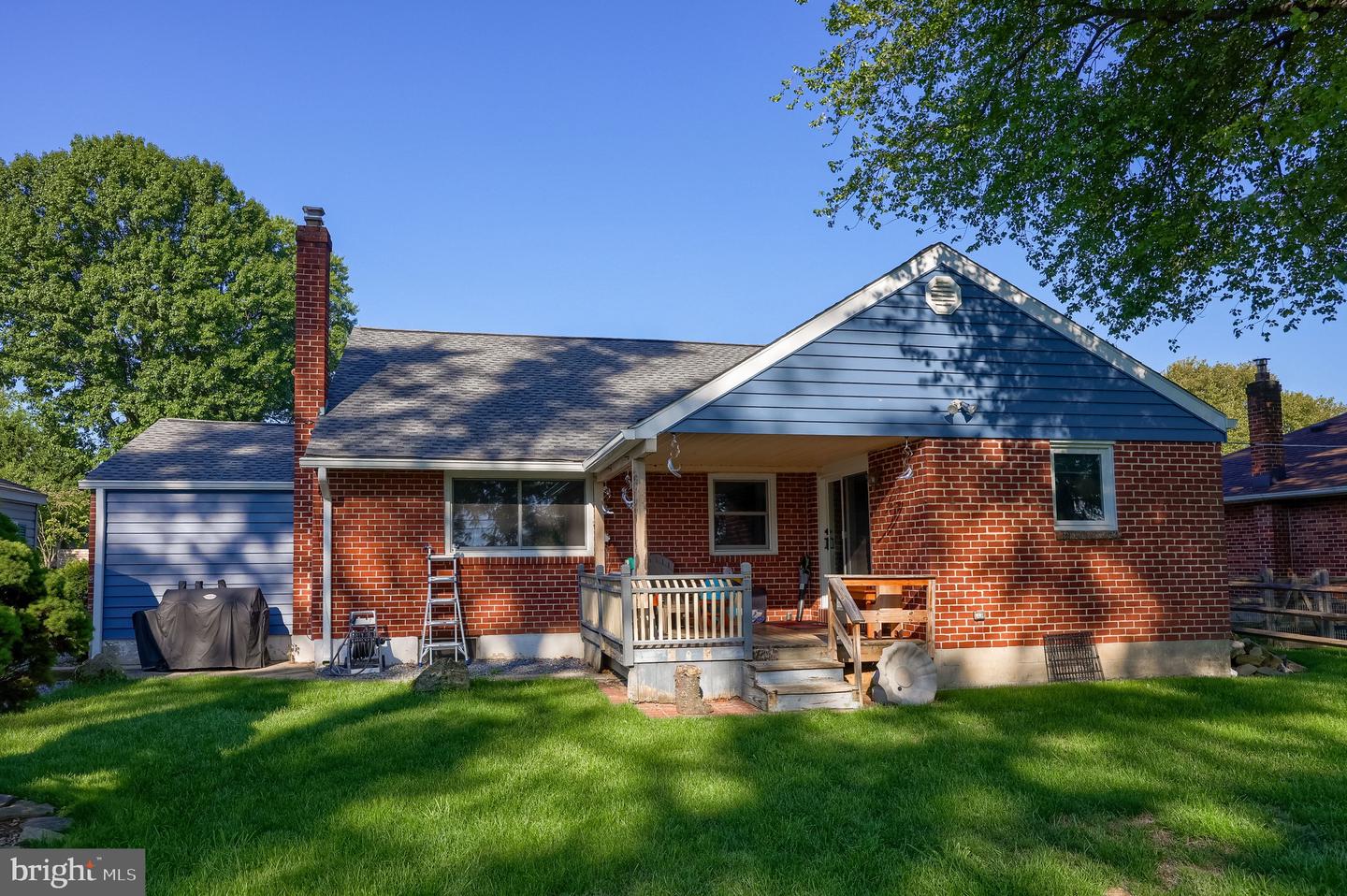 105 Radcliffe Property Photo 7