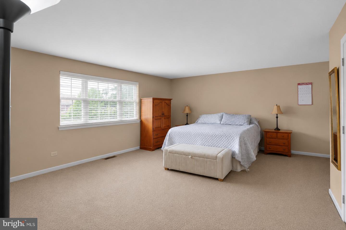 705 Meadowcrest Ln Property Photo 23