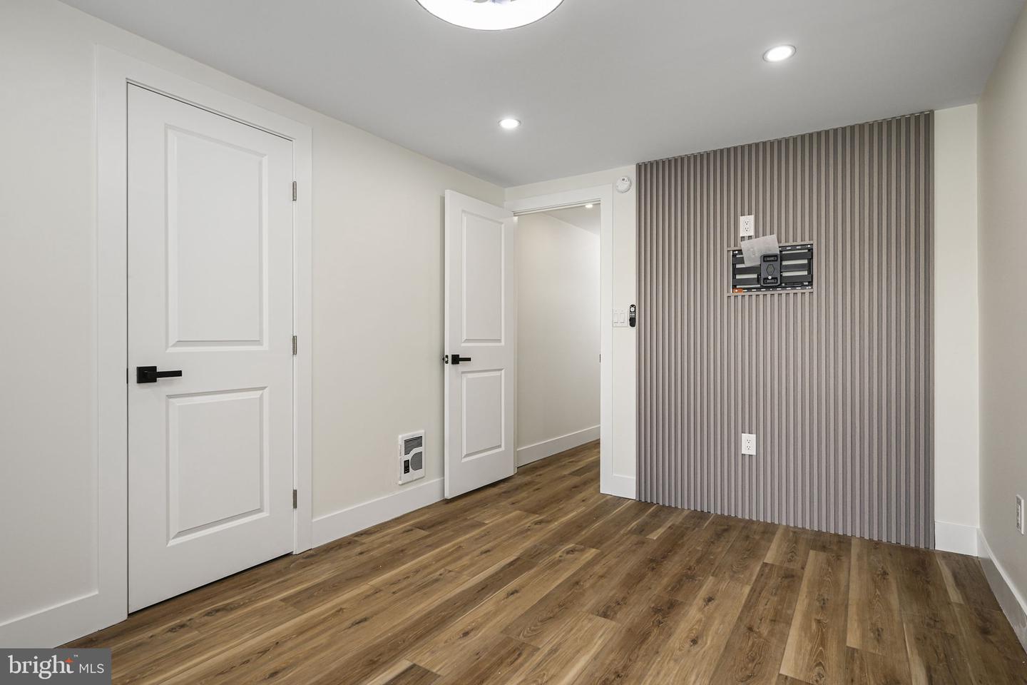 1257 Chester St Property Photo 10