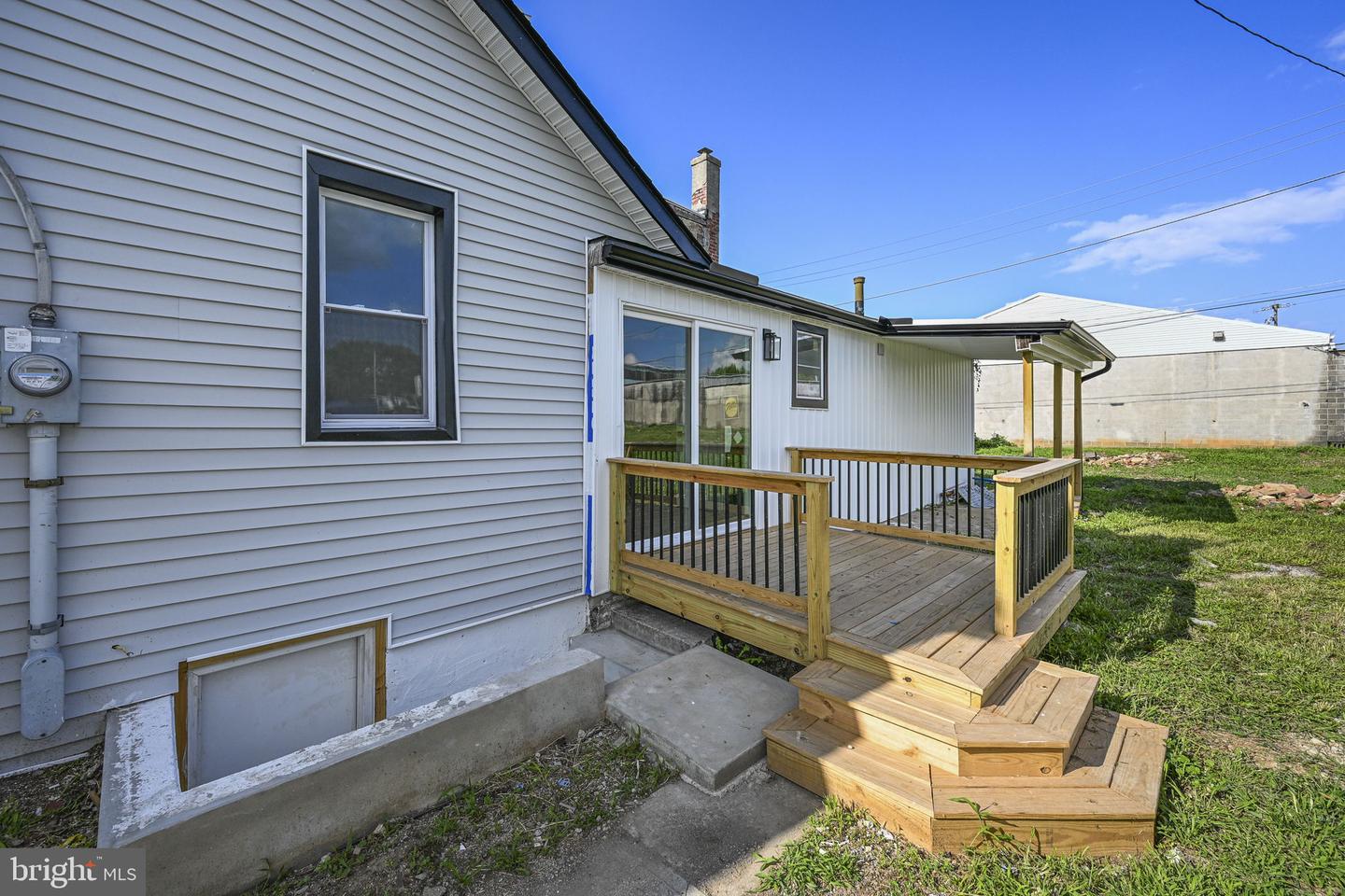 1257 Chester St Property Photo 14