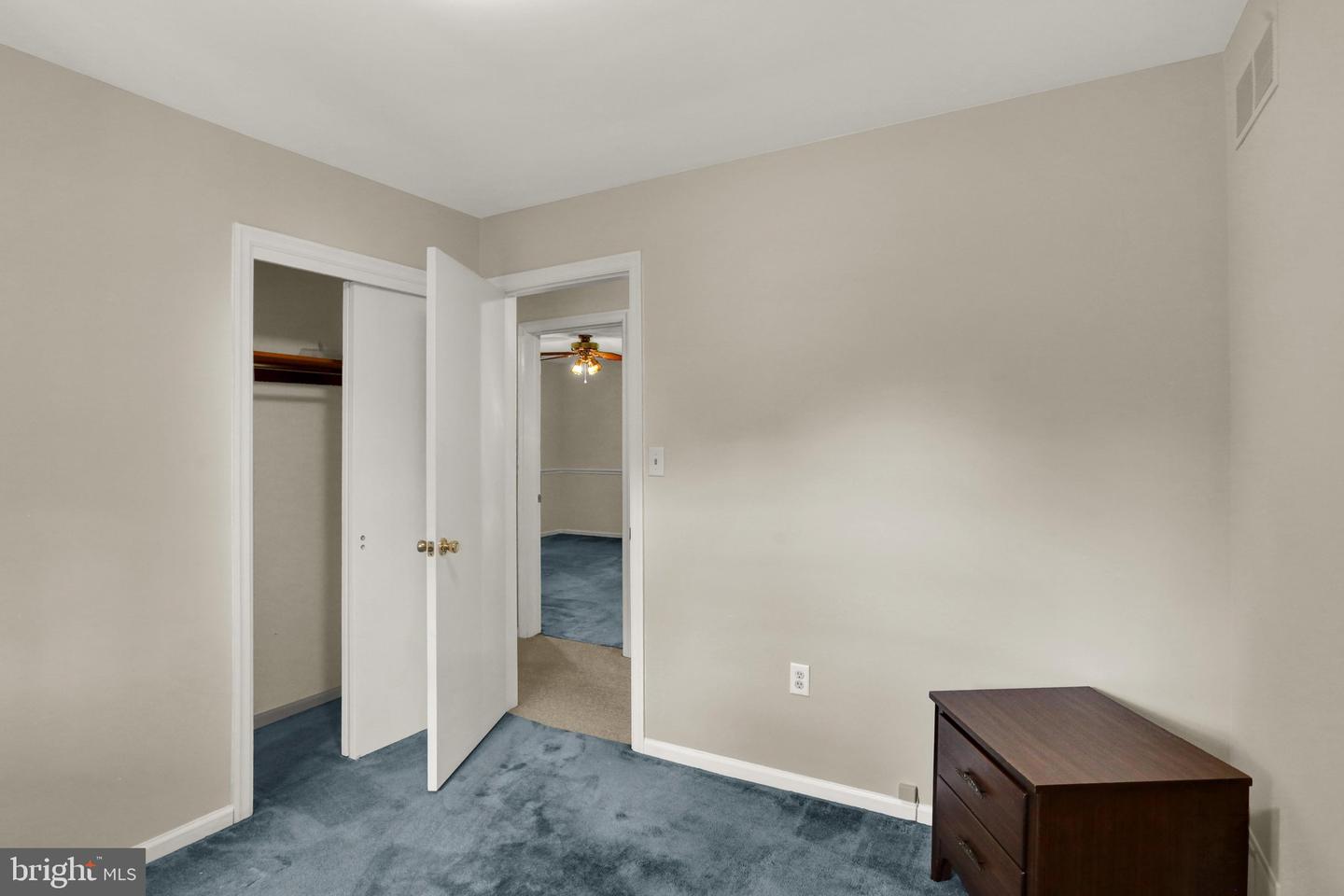 16 Adele Ave Property Photo 16