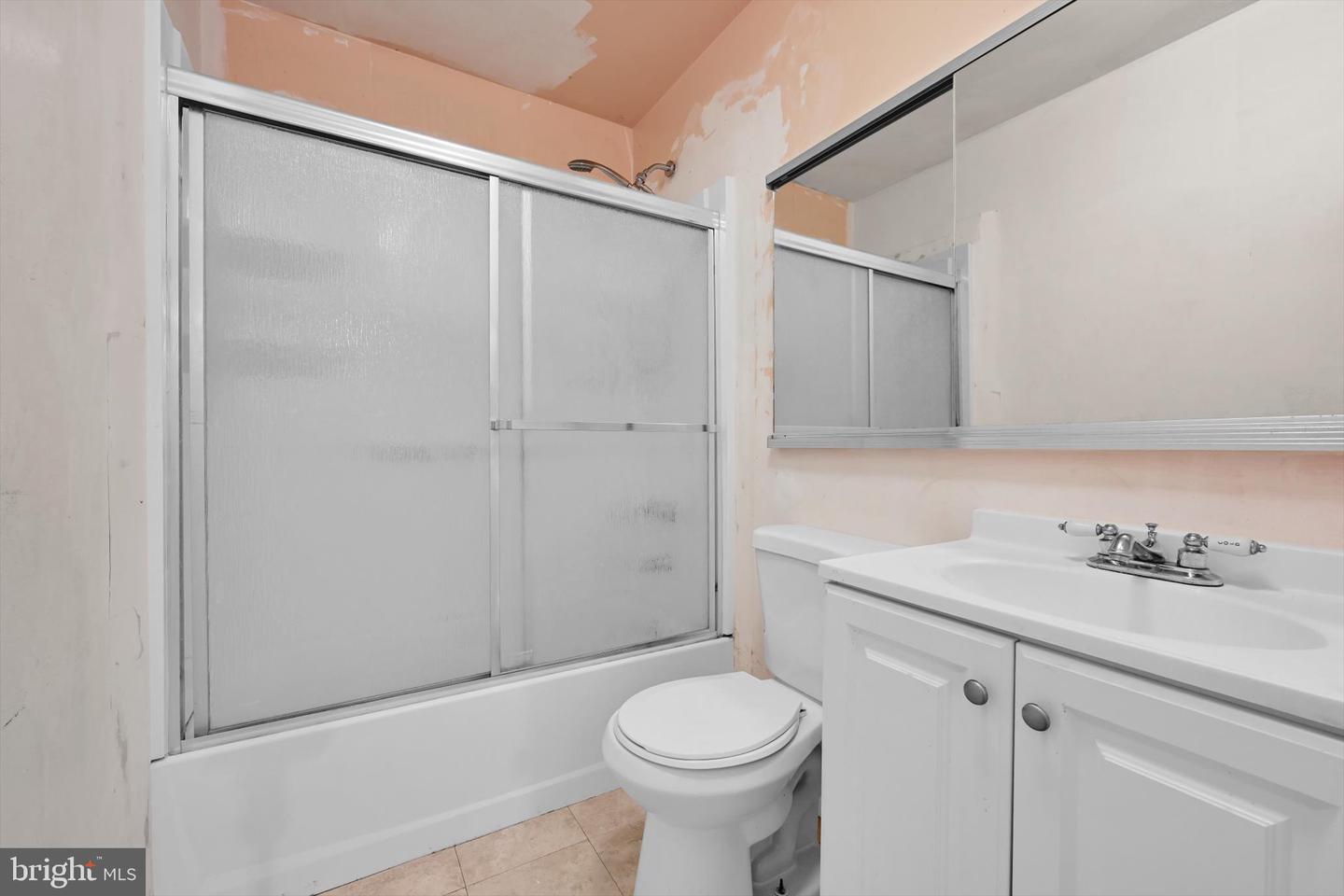 1368 Fox Run Property Photo 16