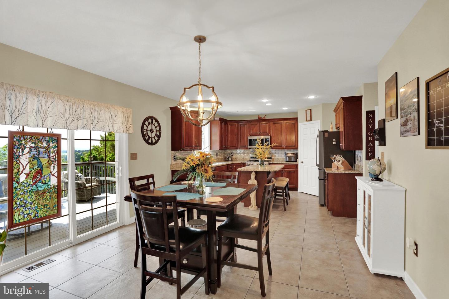 676 Seem Dr Property Photo 14
