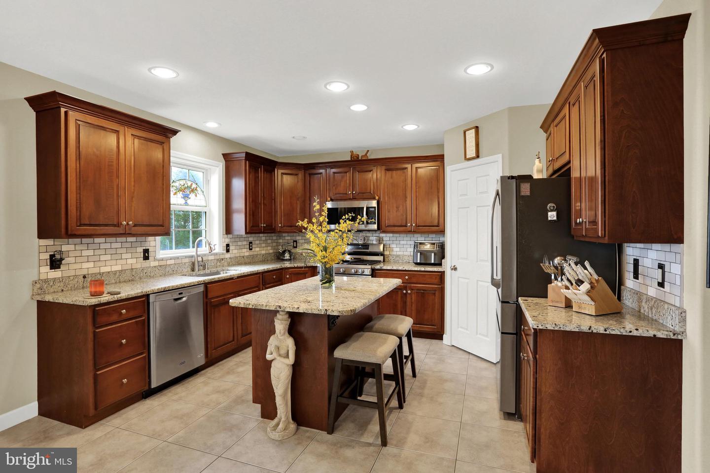 676 Seem Dr Property Photo 15
