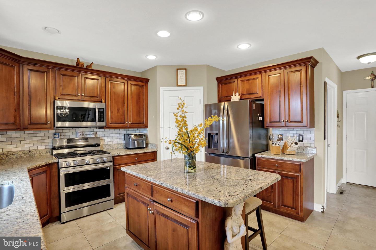 676 Seem Dr Property Photo 18