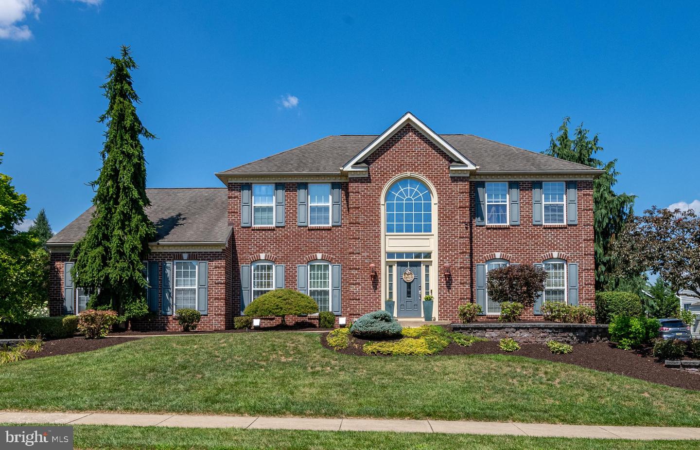 8 Hidden Brook Way Property Photo 1