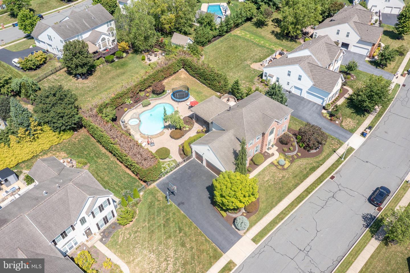 8 Hidden Brook Way Property Photo 3