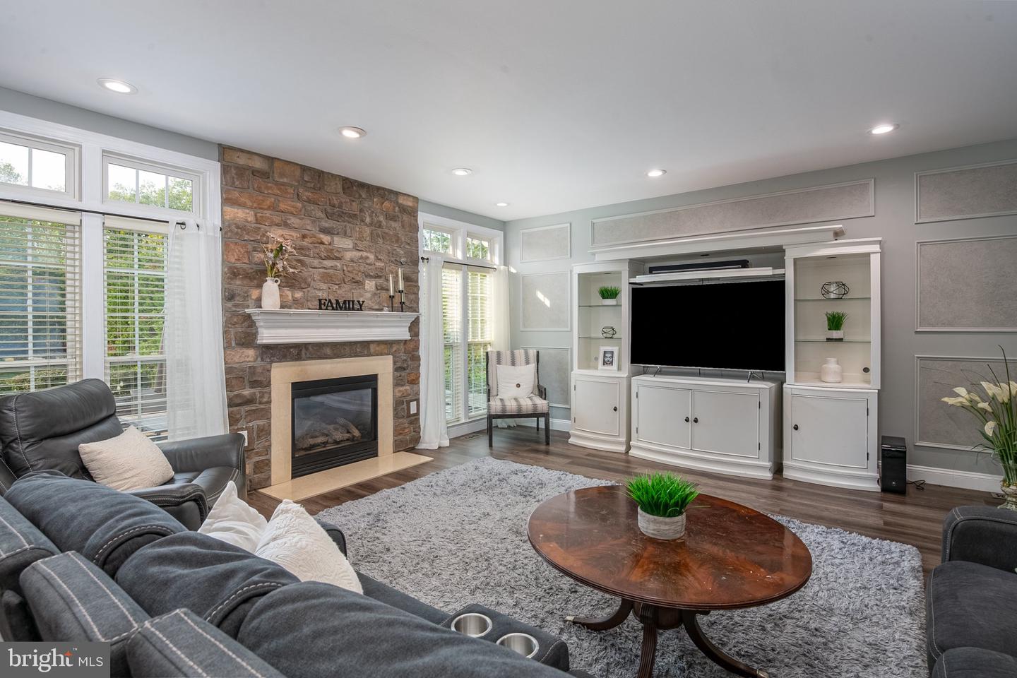 8 Hidden Brook Way Property Photo 8