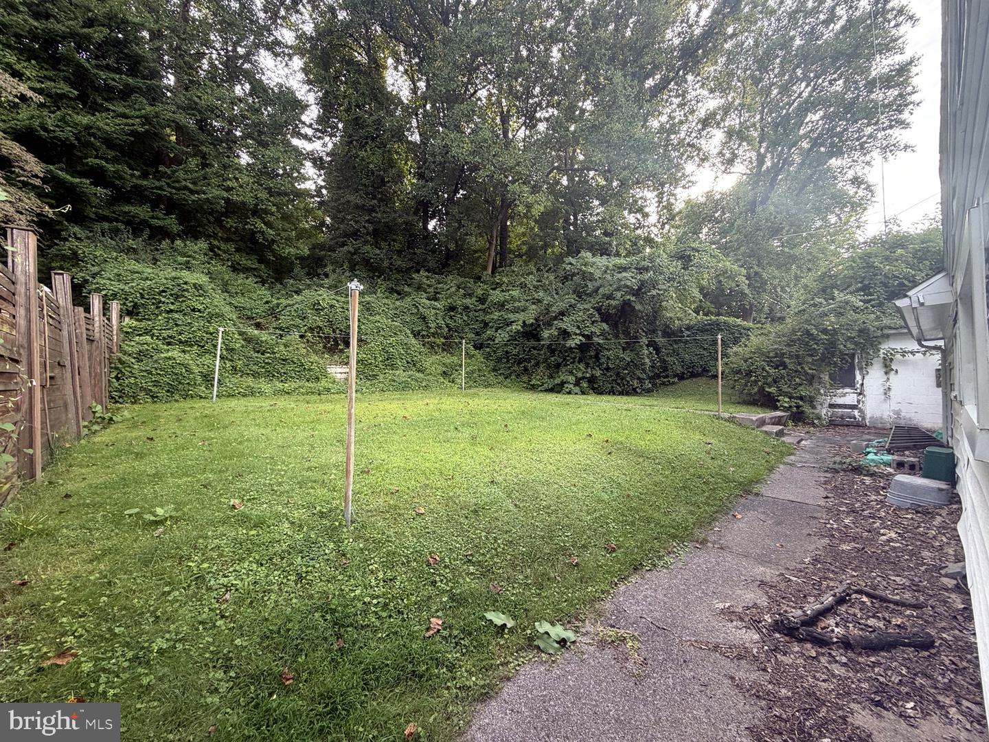 673 Fairmont Ave Property Photo 4