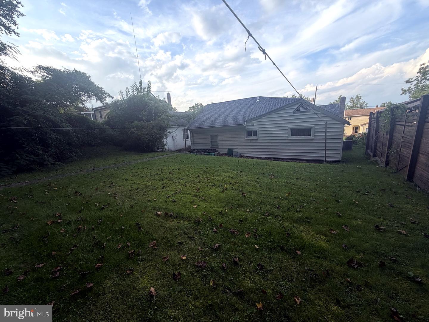 673 Fairmont Ave Property Photo 5