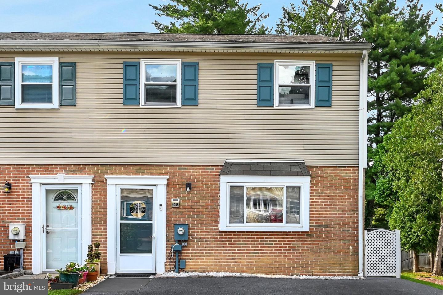 1055 Deer Run Property Photo 4