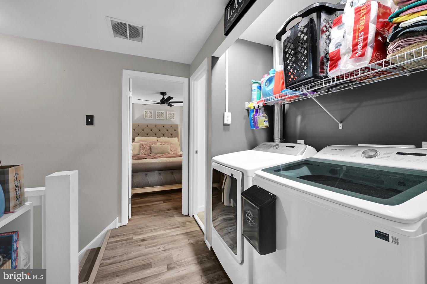 1055 Deer Run Property Photo 18