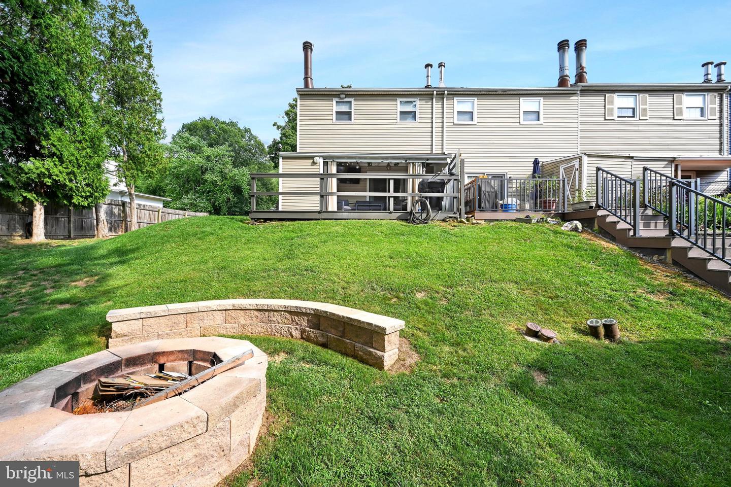 1055 Deer Run Property Photo 29