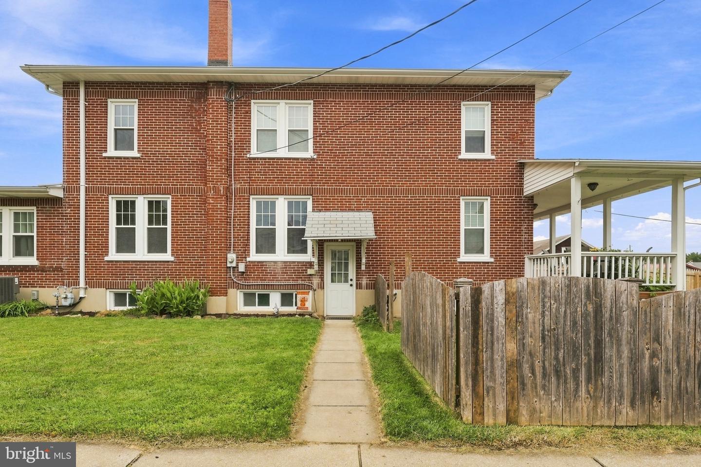131 S Haas St Property Photo 7