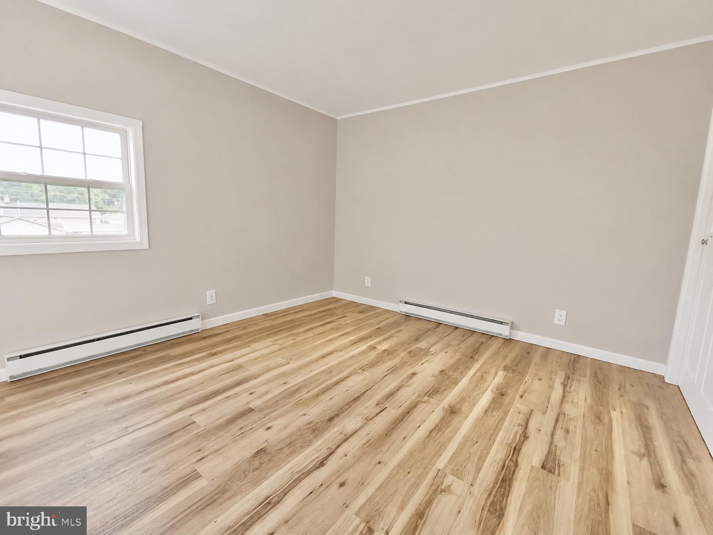 226 Elwyn Ave Property Photo 13
