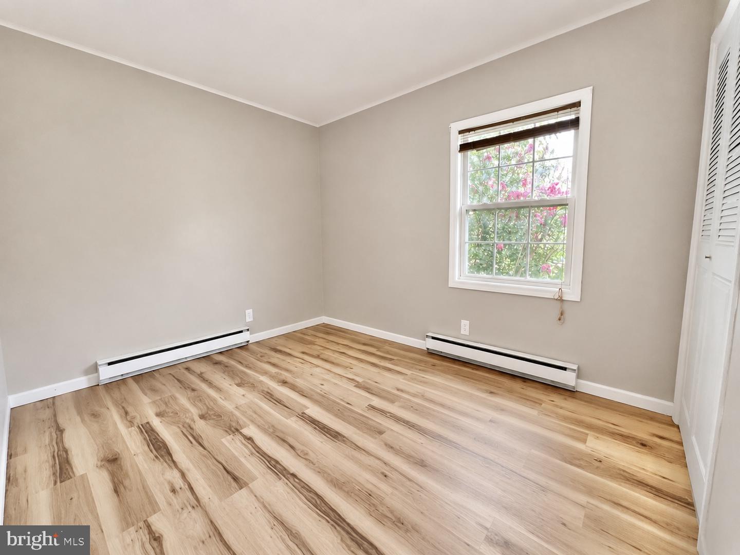226 Elwyn Ave Property Photo 16