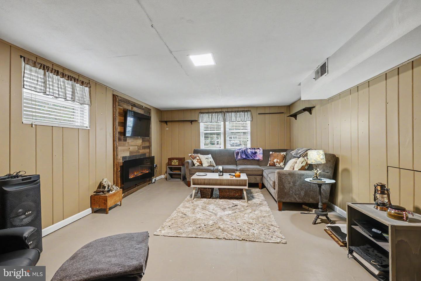 2603 Park St Property Photo 20
