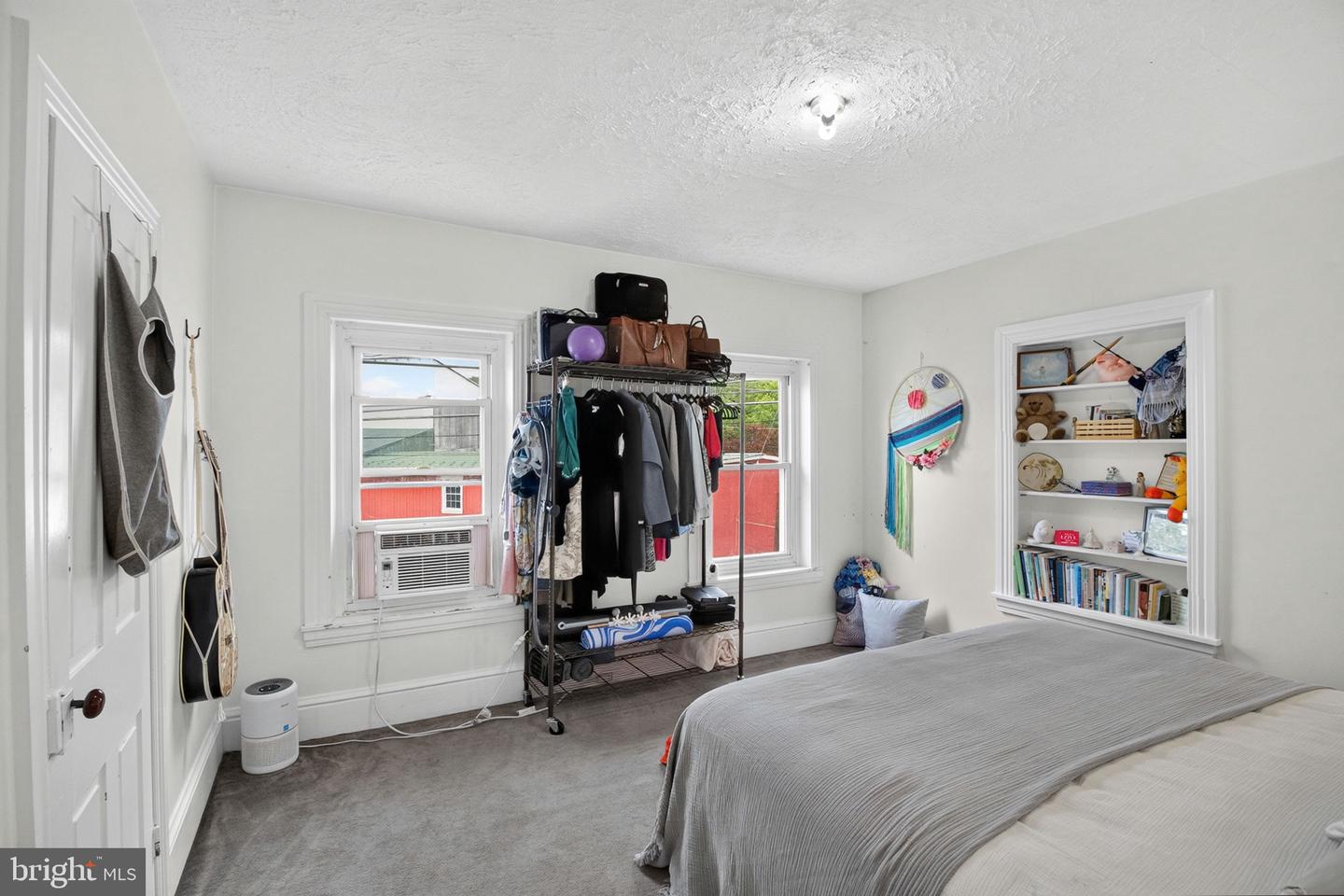 125 E Chestnut St Property Photo 45