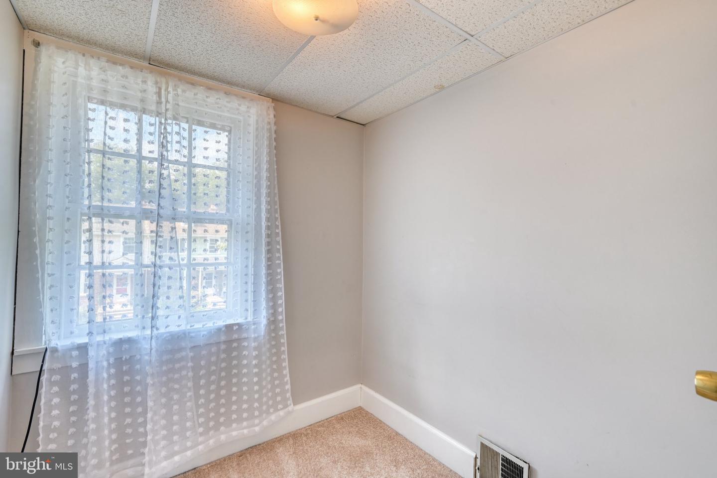 419 Ann St Property Photo 22