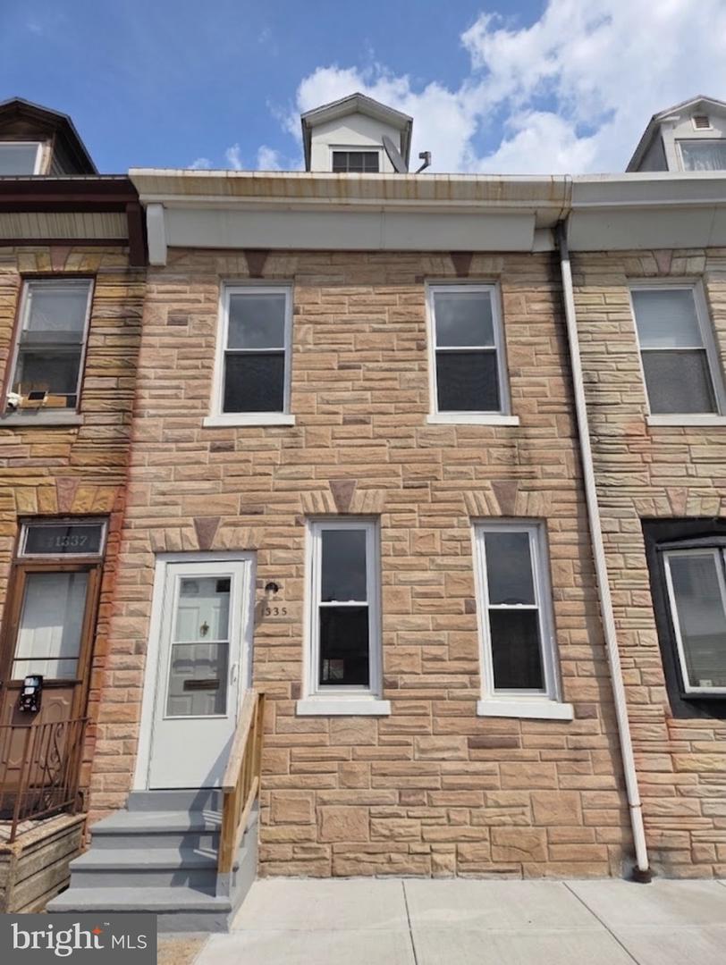 1335 MOSS ST Property Photo 1