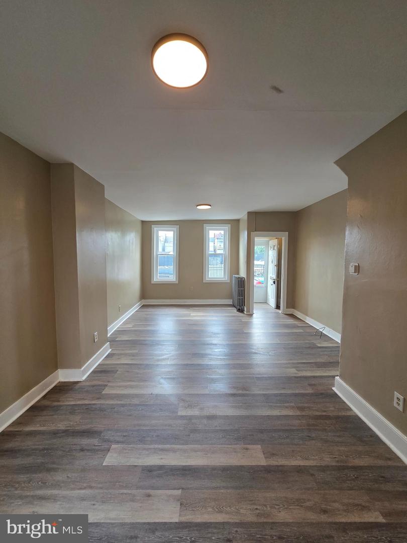 1335 Moss St Property Photo 2