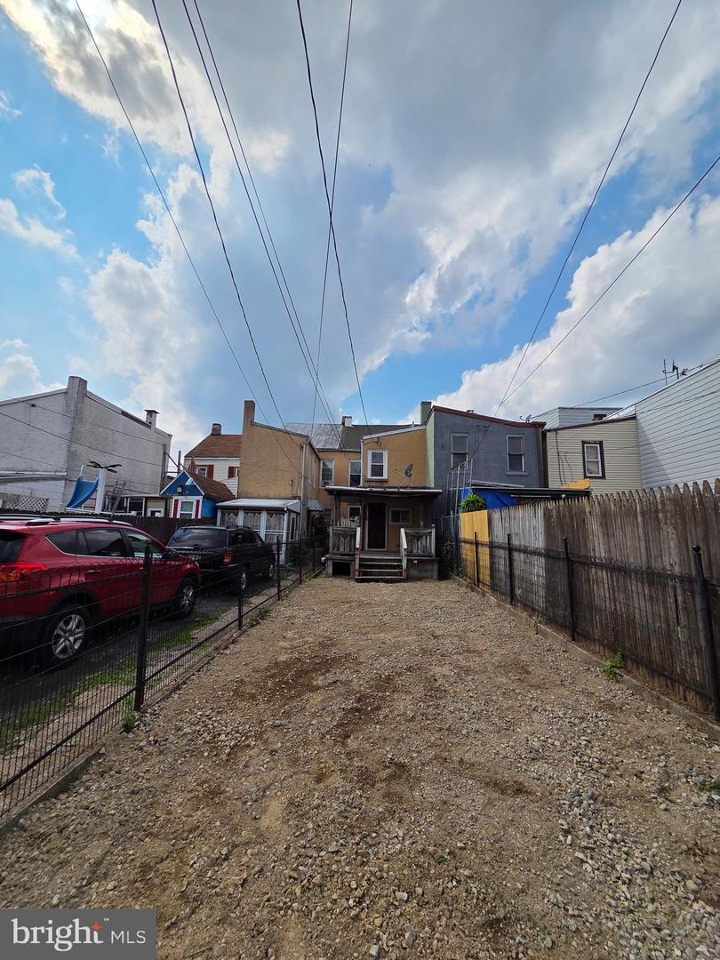 1335 Moss St Property Photo 20