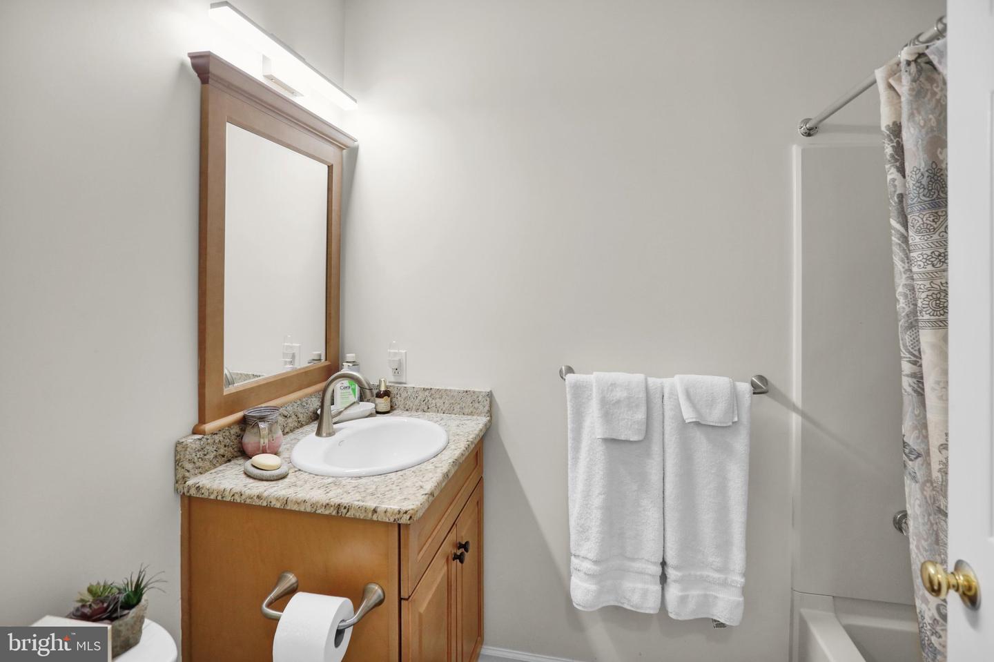 127 Hawthorne Ct Property Photo 13