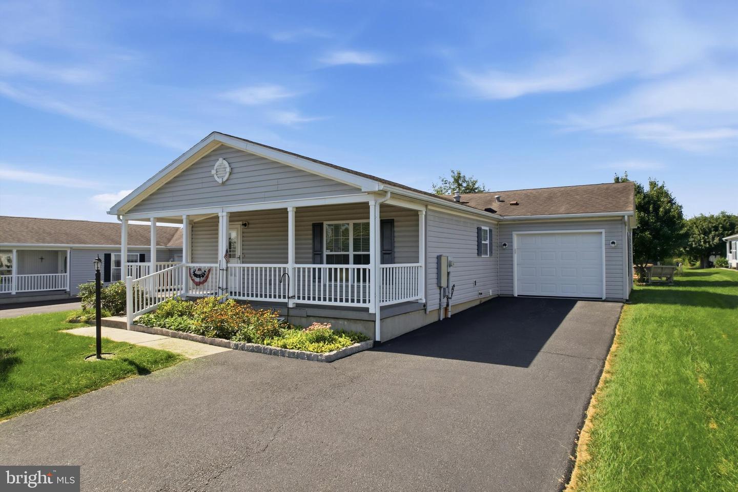 4 Songbird Ct Property Photo 2